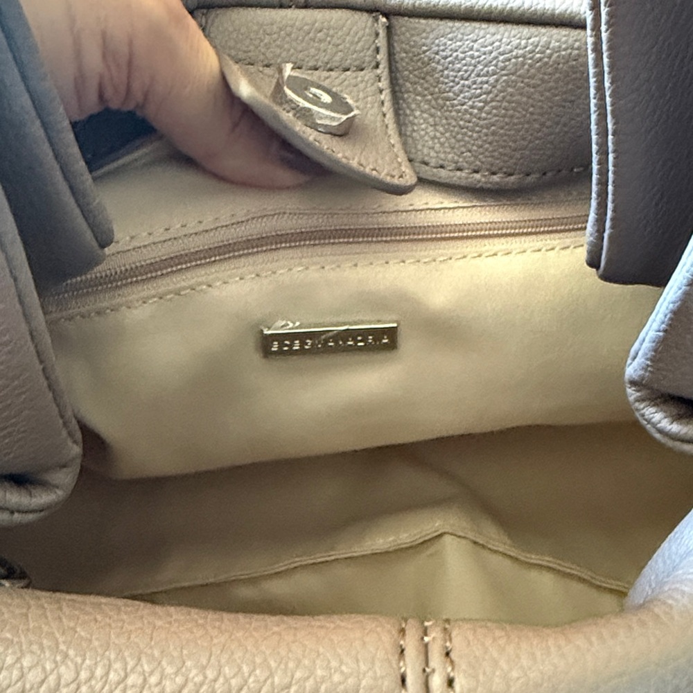 Elegant Taupe Handbag - Picture 6 of 13
